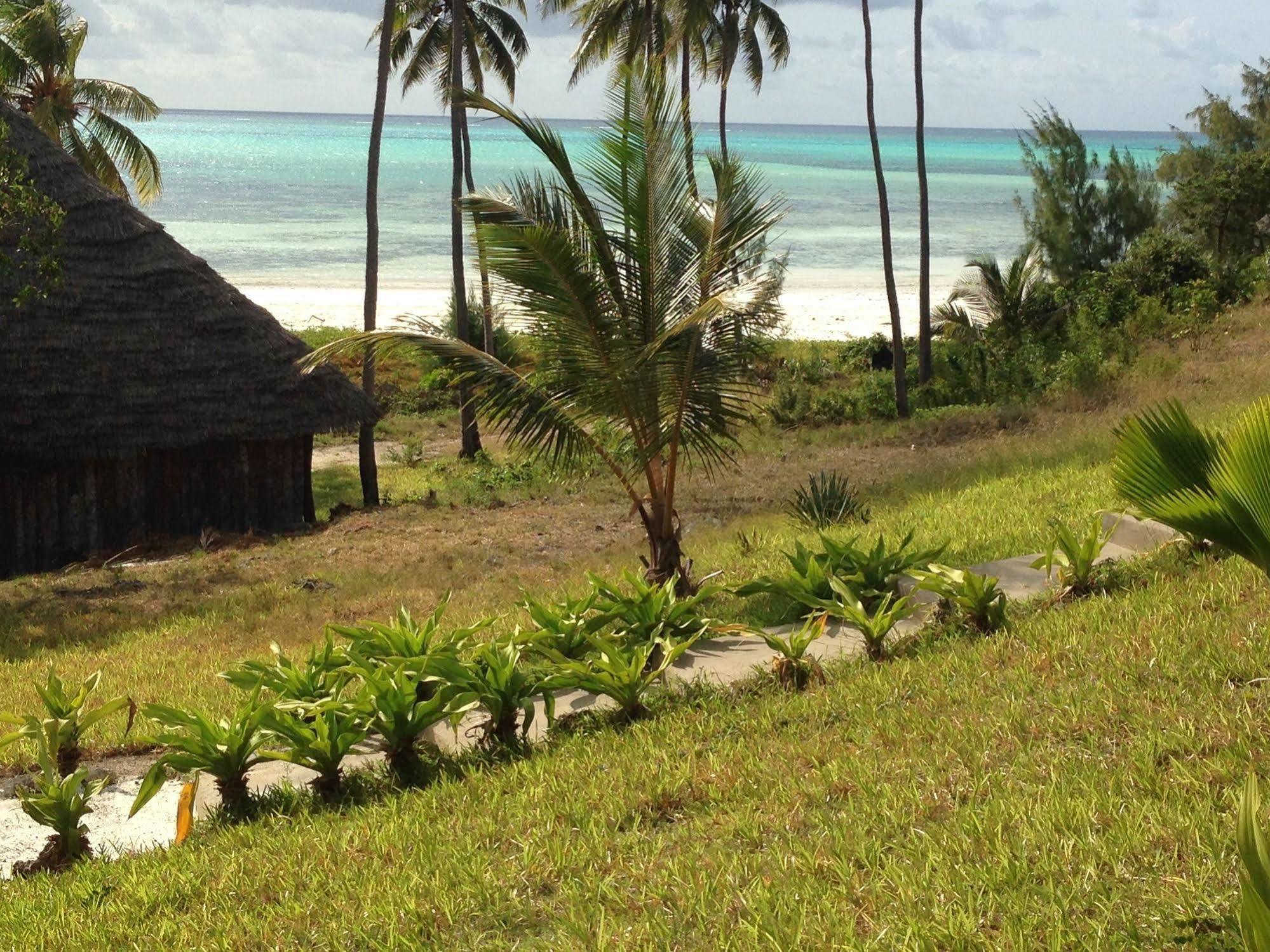 The Cove Hotell Paje Exteriör bild